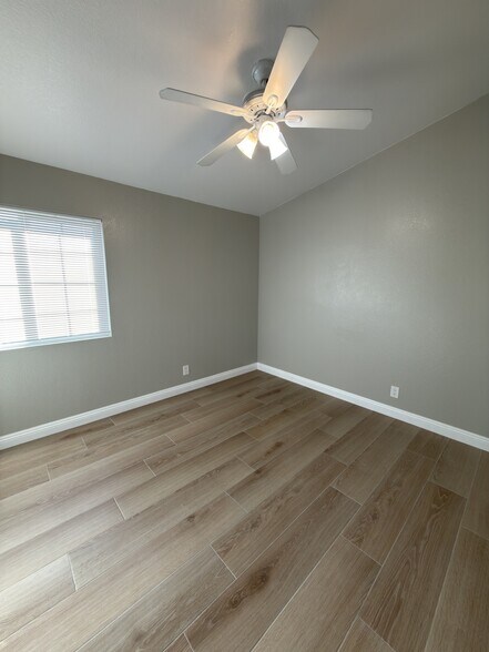 Bedroom 2 - 2338 Langhorn St