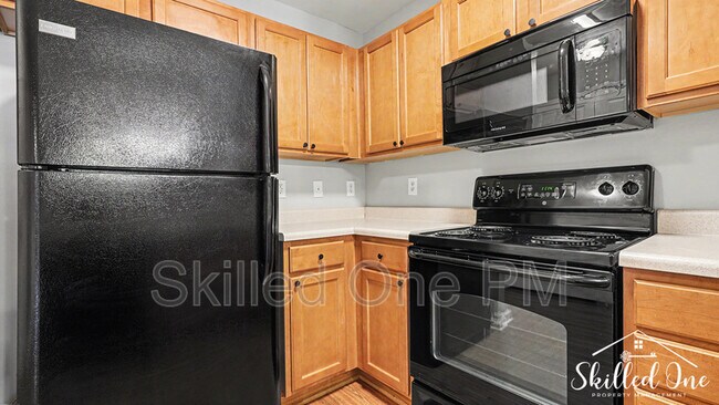 Building Photo - 1380 Heritage Pointe Dr