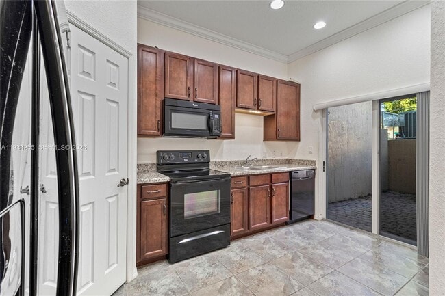 Building Photo - 2332 SE 16th Pl