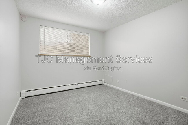 Building Photo - 970 N Downing St