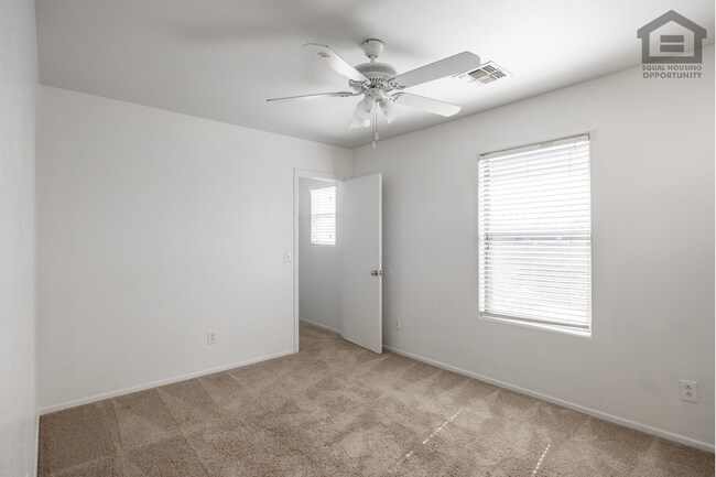 Building Photo - 3Bed/2.5Bath House in Maricopa! Move-In Ready on 07/09/2026!