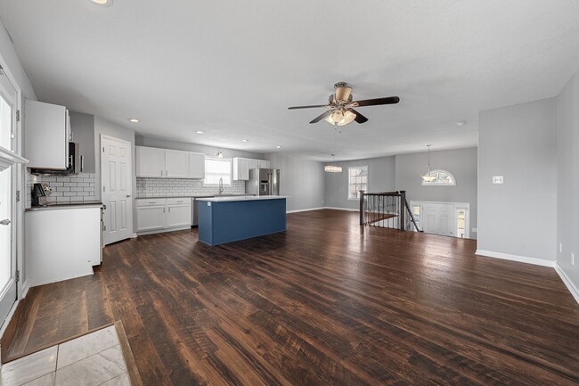 Building Photo - 1414 Addison Dr