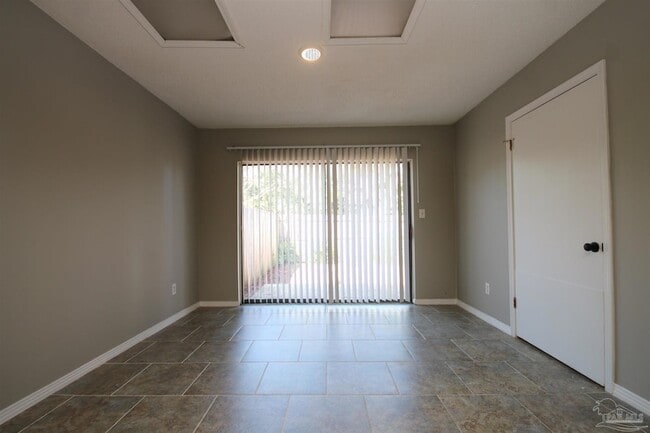 Building Photo - 416 Waycross Ave