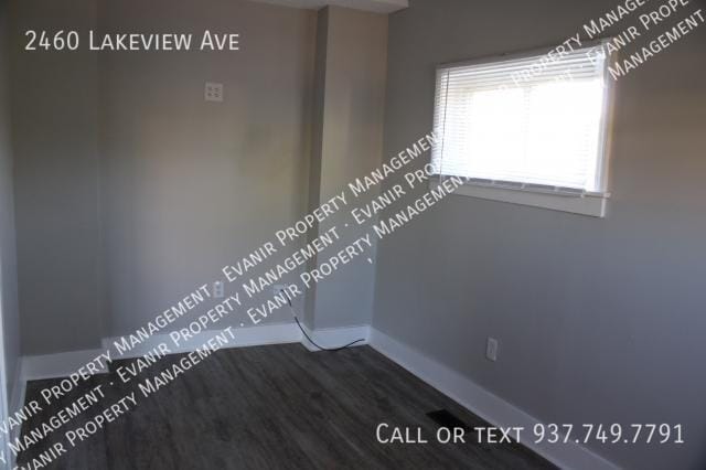 Building Photo - 2460 Lakeview Ave