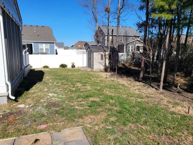 Building Photo - 509 Ackerman Ln