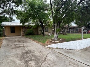 Building Photo - 2616 Quince Ave