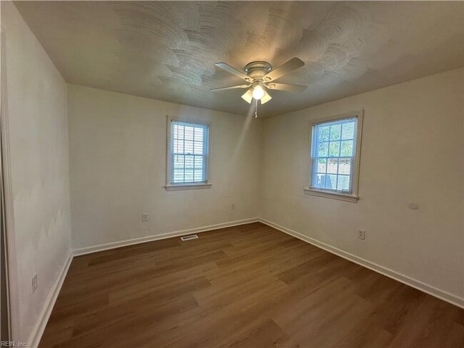 Building Photo - Adorable Ranch Home in Sherwood Forest!