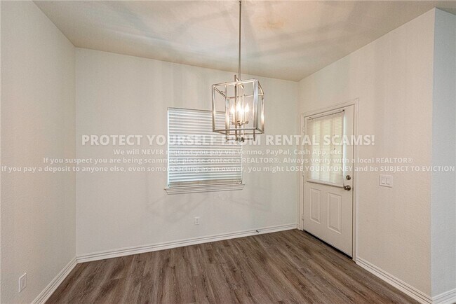 Building Photo - 766 W Breeze Cove