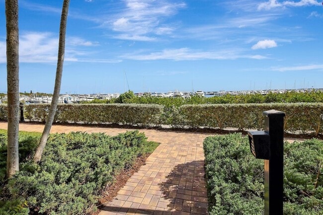 Building Photo - 775 NW Flagler Ave