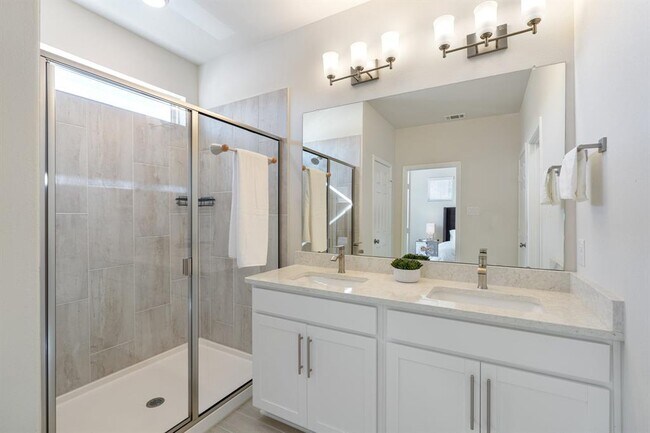 Building Photo - 3235 Longleaf Meadows Dr