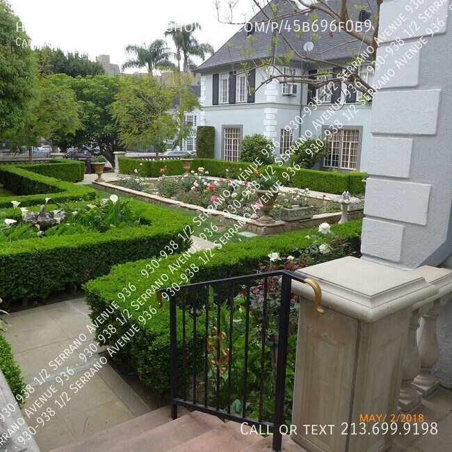 Building Photo - 930-938 1/2 Serrano Avenue 936-