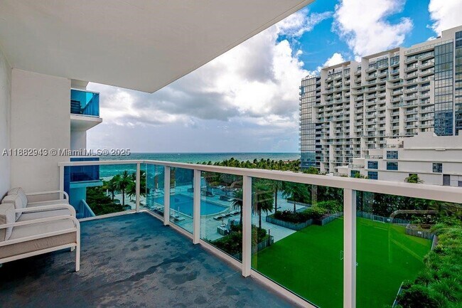 Building Photo - 2301 Collins Ave