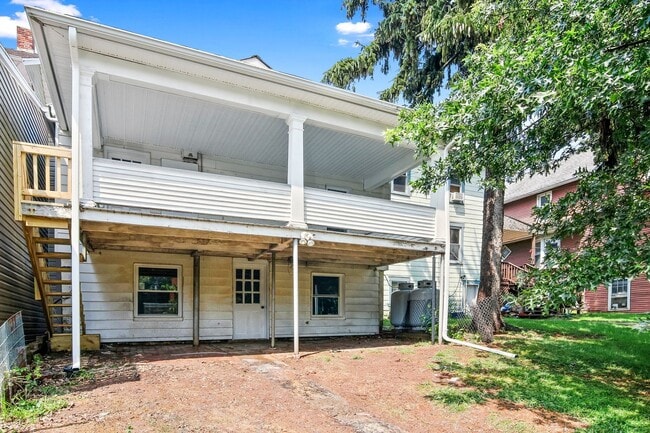 Building Photo - Bright & Inviting 3 Bedroom, 1 Bath Single Family Home in Upper Dauphin School District!