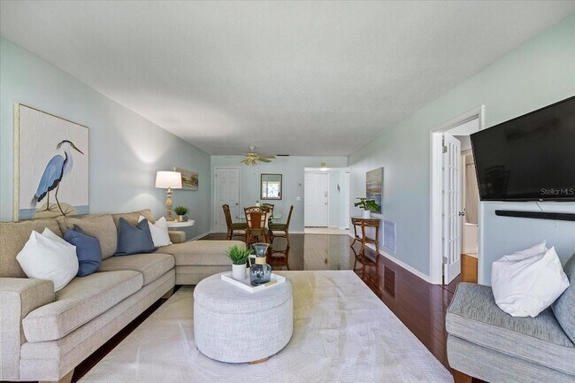 Building Photo - 10280 Imperial Point Dr W