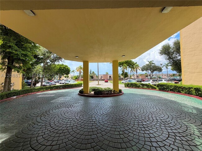 Building Photo - 11780 SW 18th St