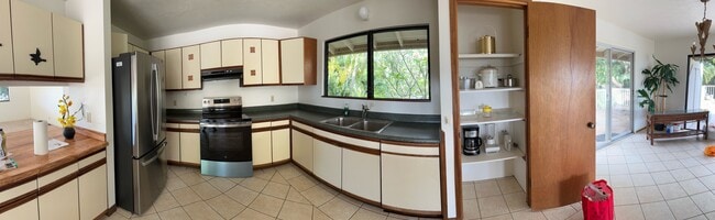Building Photo - 3311 Mapu Dr