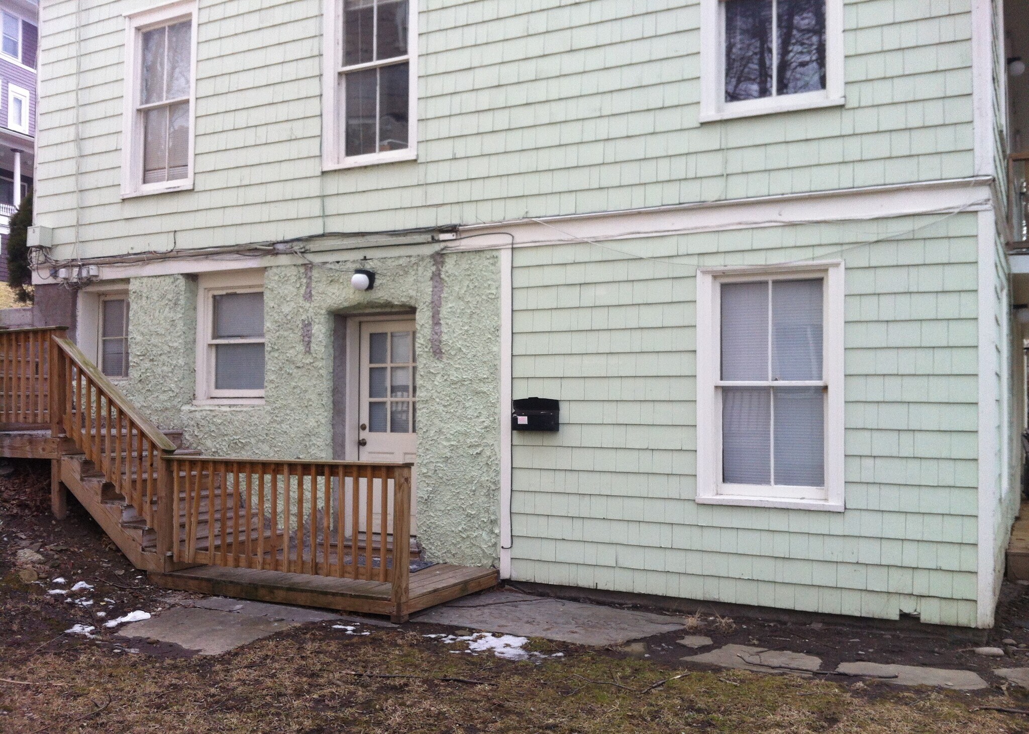 Building Photo - 112 Highland Pl
