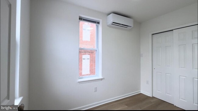 Building Photo - 1628 W Lehigh Ave