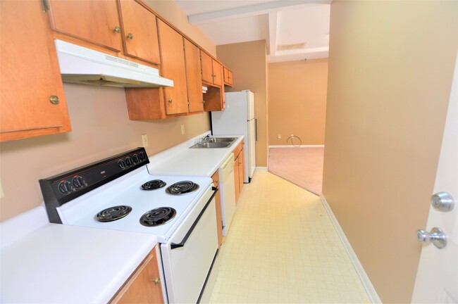 Building Photo - Montevallo Flats