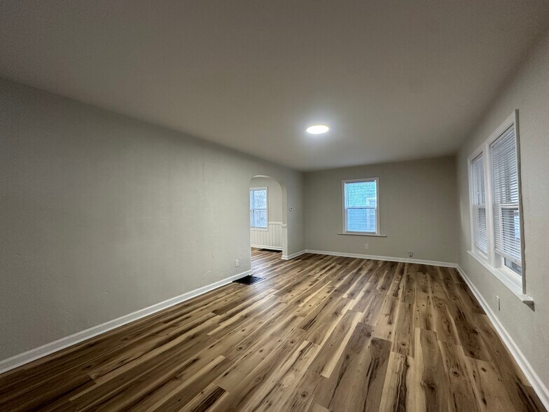 Building Photo - 1305 Woodward Ave