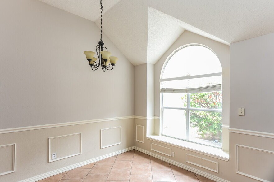 Building Photo - 4708 Misty Ridge Dr