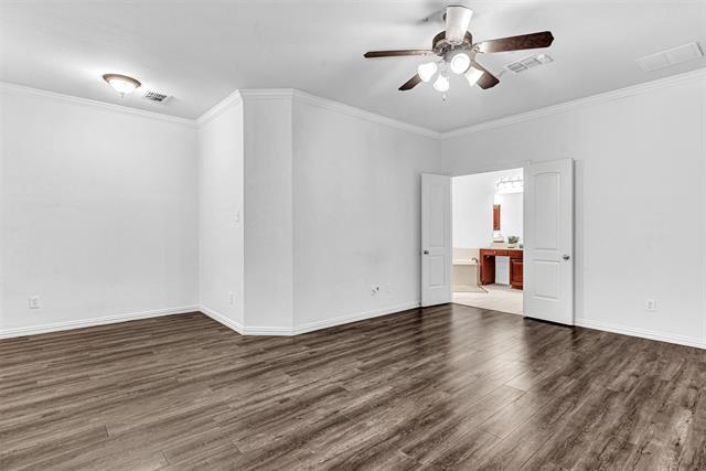 Building Photo - 1600 Templegate Dr