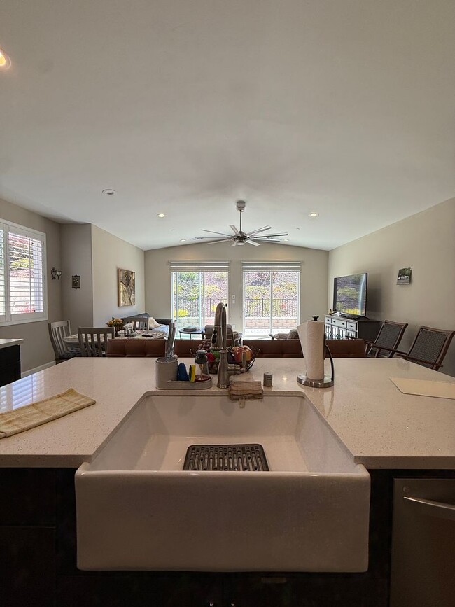 Building Photo - Beautiful Newer Meadows at Rice Ranch Sing...