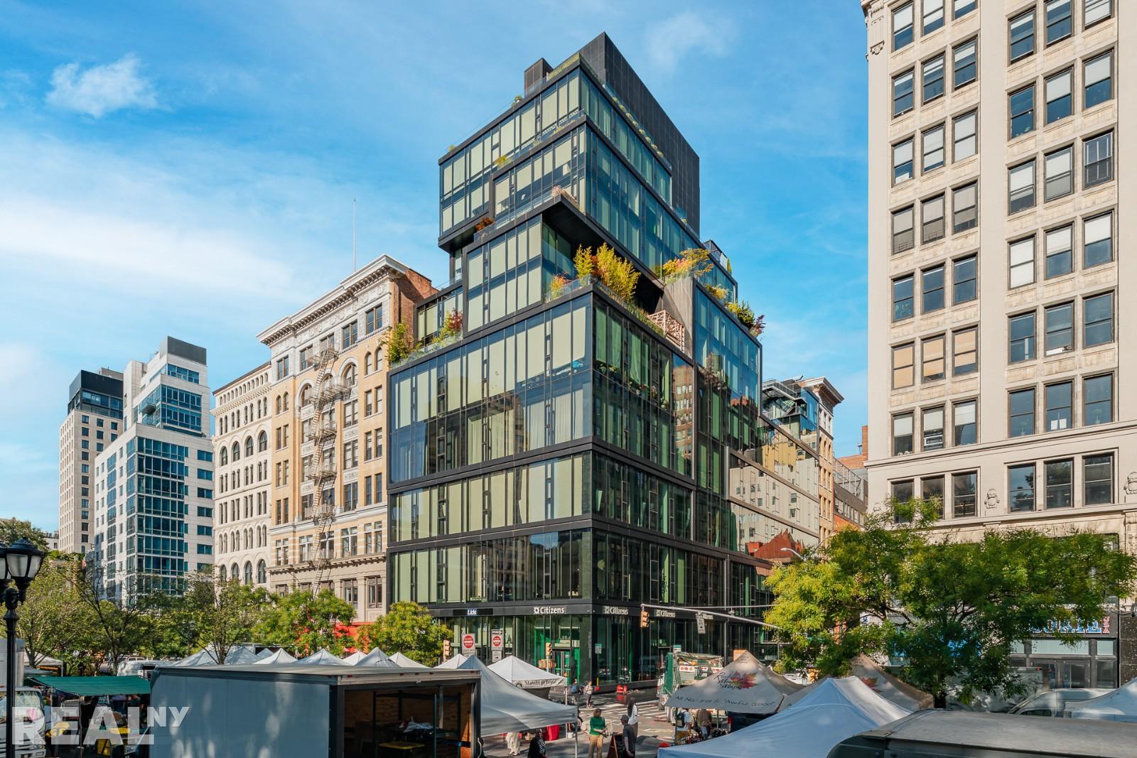 Building Photo - 15 Union Square W