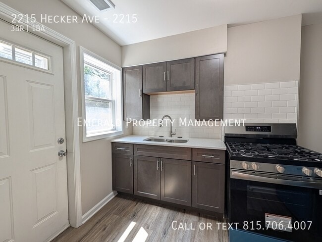 Building Photo - 2215 Hecker Ave