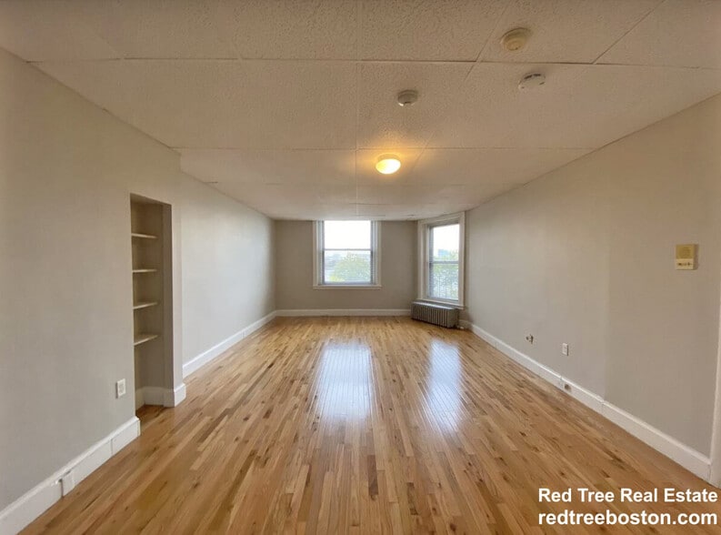 Building Photo - 649 Washington St