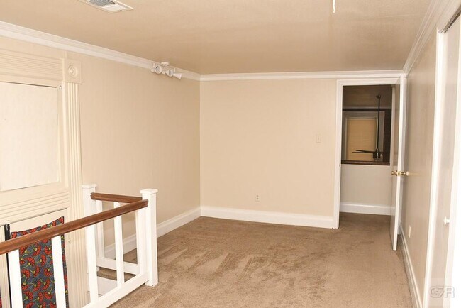 Building Photo - 2118 Strand St
