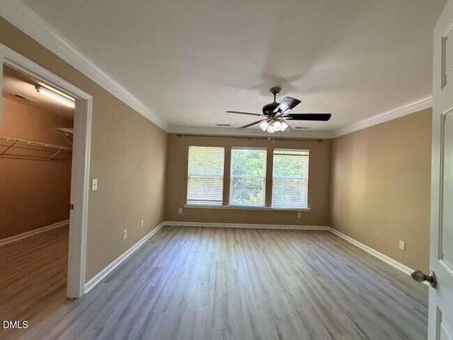Building Photo - 1061 Remington Oaks Cir