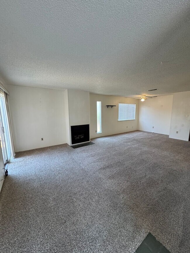 Building Photo - Bellflower Way