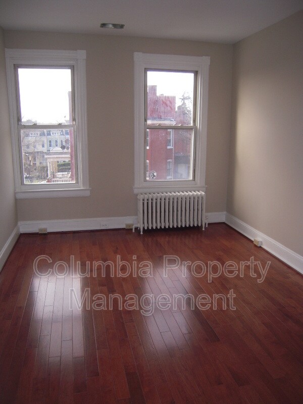 Building Photo - 3523 Warder St NW