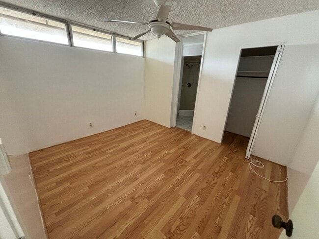 Building Photo - 8th Floor Golf Course View 2 Bed 2 Bath 1 ...