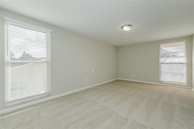 Building Photo - 7406 Meadow Dr