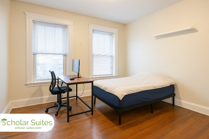 Primary Photo - 1247 Beacon St