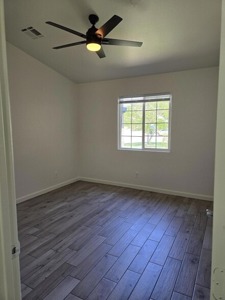 Building Photo - 15203 Avenida Ramada
