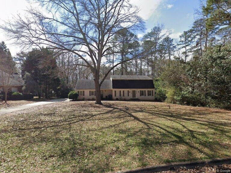 Building Photo - 650 Laura Dr