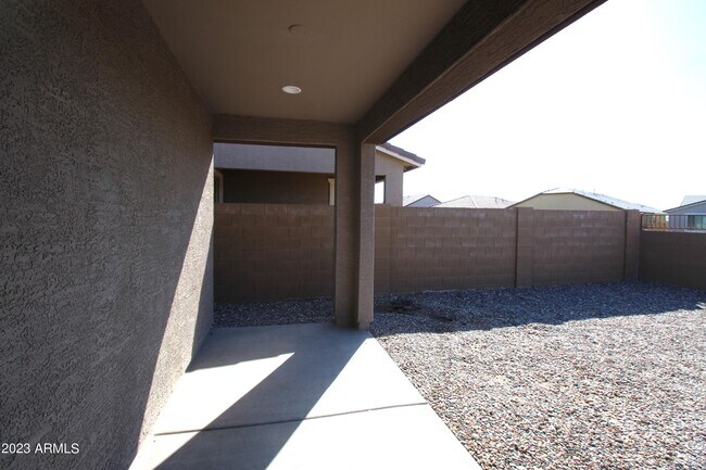 Building Photo - 12463 W Kaler Dr