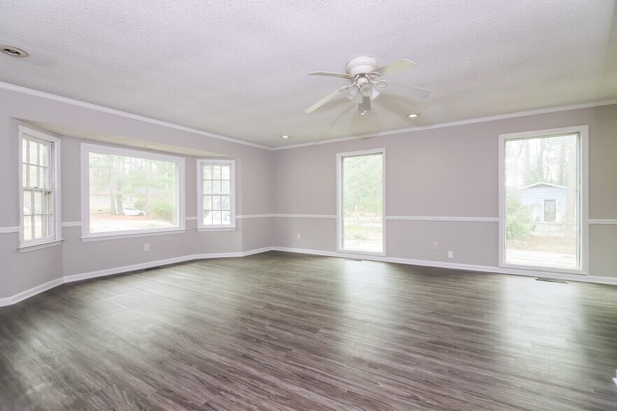 Building Photo - 317 Cartwright Cir