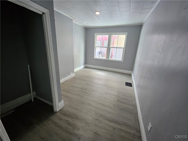 Building Photo - 117 Landon Ave