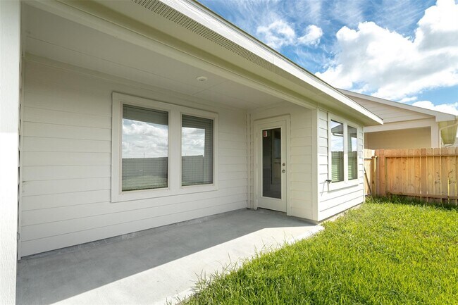 Building Photo - 21311 Violet Dusk Dr