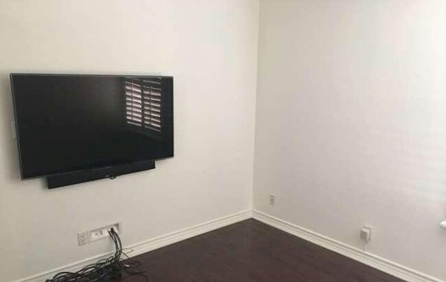 Second Bedroom - 1741 Granville Ave