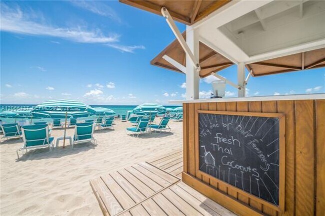 Building Photo - 6899 Collins Ave