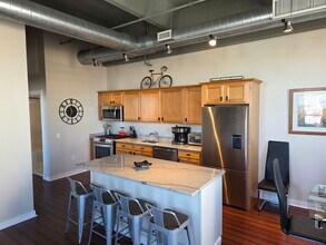 Building Photo - 511 N Broad St