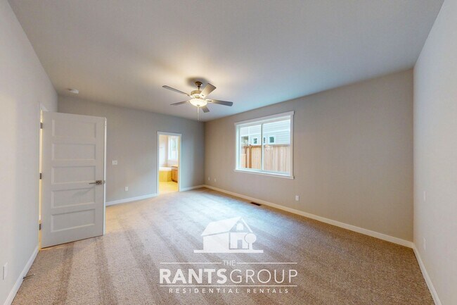 Building Photo - Brand New Home! Beautiful Steilacoom Ridge Home! Easy freeway access!