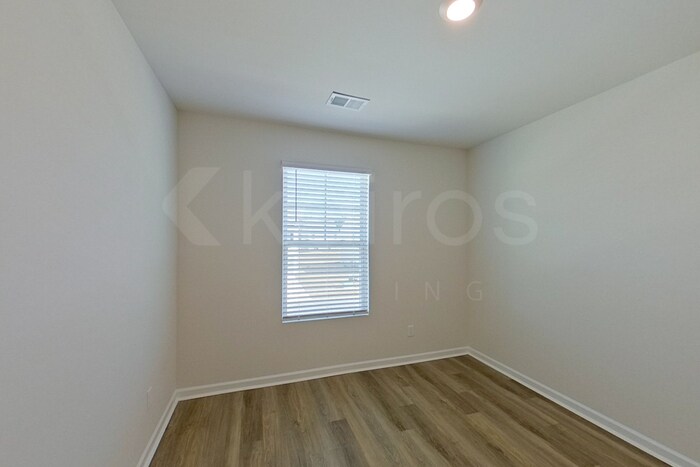 Building Photo - 120 Overstreet Way