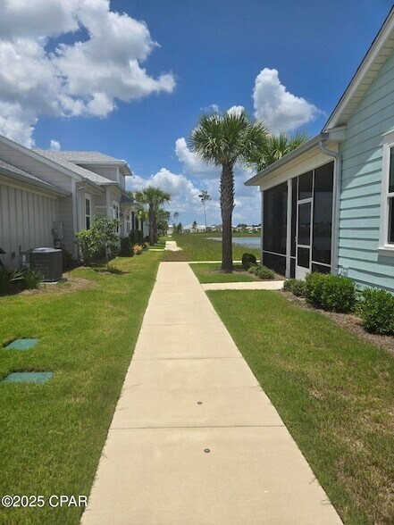 Building Photo - 8676 Coral Reef Wy