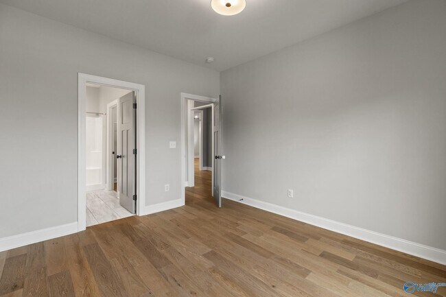 Building Photo - 26 Cobbs Cove Way SE